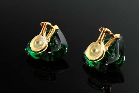 Pair of Baccarat ‘Coeur’ ear clips in green crysta… - фото 3 Pair of Baccarat ‘Coeur’ ear clips in green crysta… - фото 3