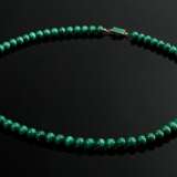 Long malachite bead necklace with yellow gold 750 … - photo 2
