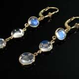 Pair of fashionable 585 yellow gold drop earrings … - фото 1