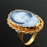 750 yellow gold ring with modern layered agate cam… - photo 2