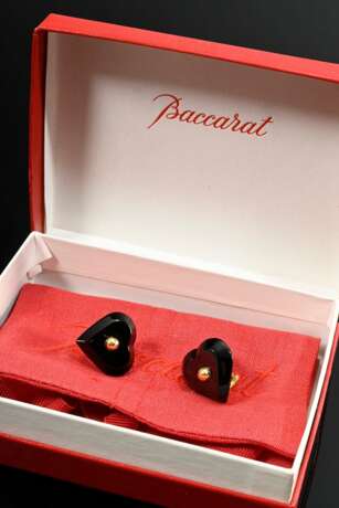 Pair of Baccarat ‘Coeur’ ear clips in black crysta… - фото 2 Pair of Baccarat ‘Coeur’ ear clips in black crysta… - фото 2