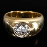 Solid yellow gold 750 band ring with solitaire dia… - photo 3