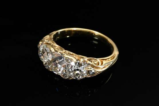 750 yellow gold band ring with 3 old-cut diamonds … - photo 1 750 yellow gold band ring with 3 old-cut diamonds … - photo 1