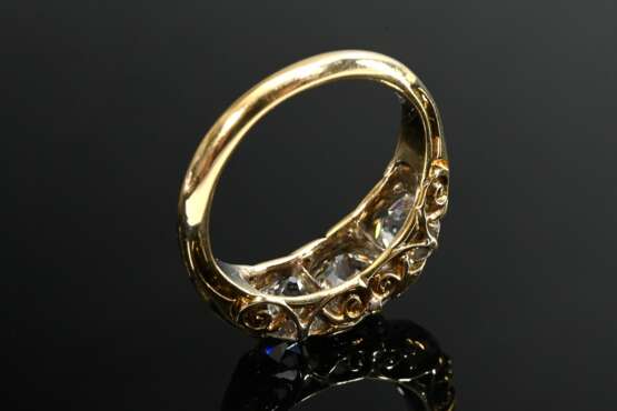 750 yellow gold band ring with 3 old-cut diamonds … - photo 2 750 yellow gold band ring with 3 old-cut diamonds … - photo 2