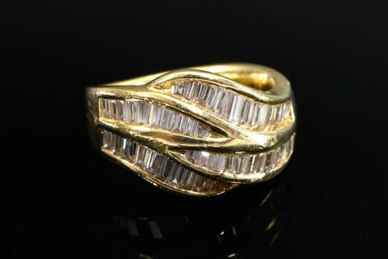 750 yellow gold ring with baguette diamonds (total… - photo 3