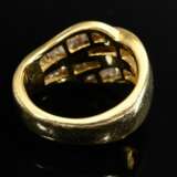 750 yellow gold ring with baguette diamonds (total… - photo 4