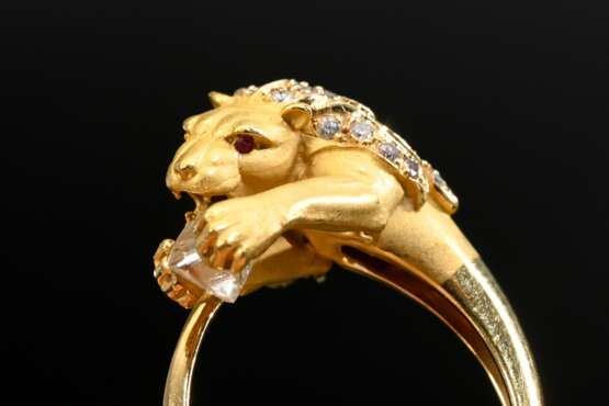 750 yellow gold lion ring with matt and polished f… - фото 2 750 yellow gold lion ring with matt and polished f… - фото 2