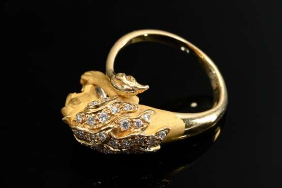 750 yellow gold lion ring with matt and polished f… - фото 3 750 yellow gold lion ring with matt and polished f… - фото 3
