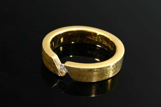 Bunz 750 yellow gold tension ring in a simple desi… - photo 2