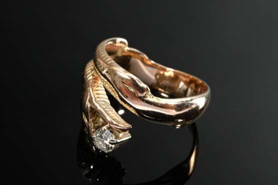 585 rose gold snake ring with diamond (approx. 0.1… - фото 2