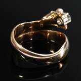 585 rose gold snake ring with diamond (approx. 0.1… - фото 4