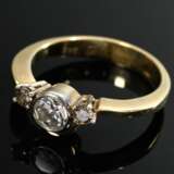 585 yellow gold ring with brilliant-cut diamonds (… - фото 2