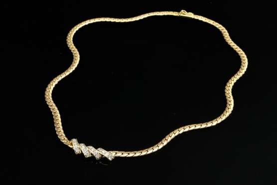 585 yellow gold flat chain necklace with centre se… - photo 1