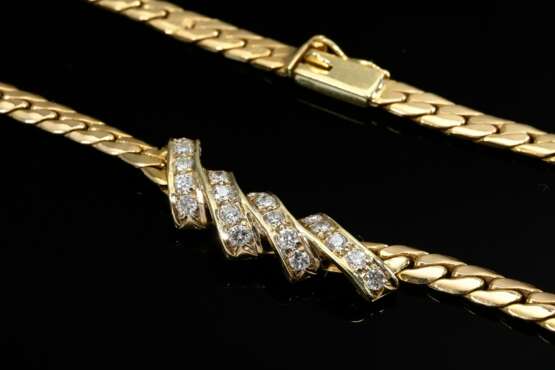 585 yellow gold flat chain necklace with centre se… - photo 2