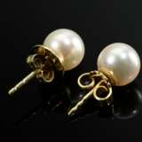 Pair of yellow gold 585 cultured pearl stud earrin… - фото 2