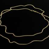 Lange Gelbgold 750 Rundpanzerkette mit Karabinerha… - Foto 2