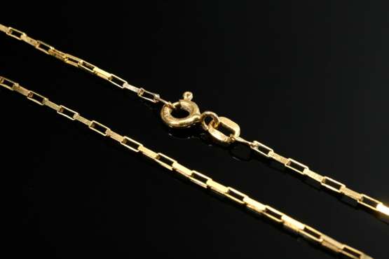 Delicate yellow gold 585 link chain, Italy, 1.9g, … - фото 1 Delicate yellow gold 585 link chain, Italy, 1.9g, … - фото 1