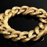 Wide, supple 585 yellow gold tank bracelet with sa… - photo 1