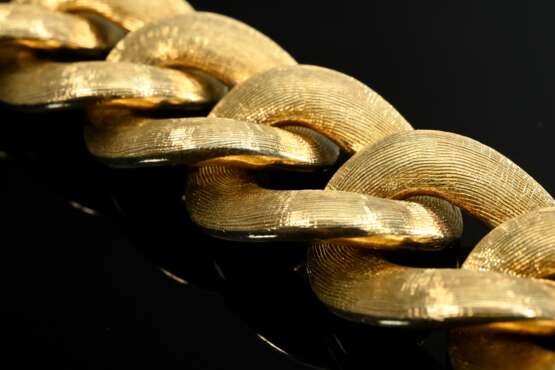 Wide, supple 585 yellow gold tank bracelet with sa… - photo 5