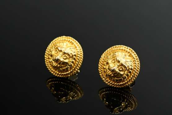 Pair of 585 yellow gold stud earrings ‘Lion Heads’… - photo 1