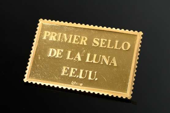 Yellow gold 917 stamp plaque commemorating the moo… - фото 2 Yellow gold 917 stamp plaque commemorating the moo… - фото 2