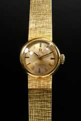 Small Omega yellow gold 750 ladies' wristwatch, ma…