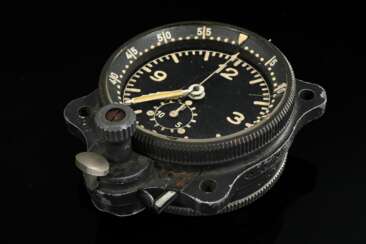 On-board clock, push-button chronograph, hand-woun…