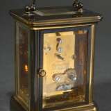English travel clock in brass case with glass on a… - фото 3