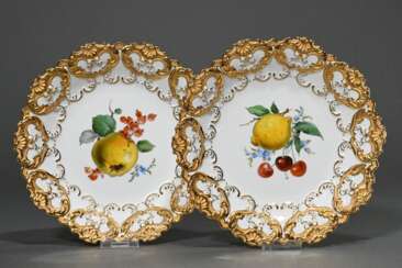 Pair of small Meissen splendid plates ‘fruit decor…