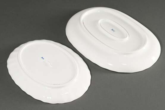 2 Various oval Meissen plates from the ‘Schwanense… - фото 3 2 Various oval Meissen plates from the ‘Schwanense… - фото 3