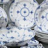 43 Pieces Royal Copenhagen ‘Musselmalet Blue flute… - photo 5