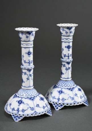 Pair of Royal Copenhagen candlesticks ‘Musselmalet… - photo 1 Pair of Royal Copenhagen candlesticks ‘Musselmalet… - photo 1
