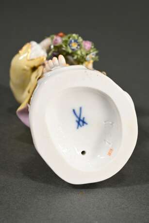 Meissen Figur "Gärtnerkind mit Blumenkranz", Porze… - Foto 4