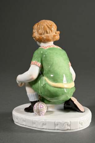 Meissen figurine ‘Boy with Locomotive’, porcelain … - photo 2 Meissen figurine ‘Boy with Locomotive’, porcelain … - photo 2