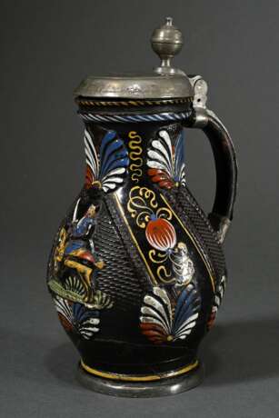 Annaberg pear jar with ‘horseman’ motif and shell … - фото 1 Annaberg pear jar with ‘horseman’ motif and shell … - фото 1