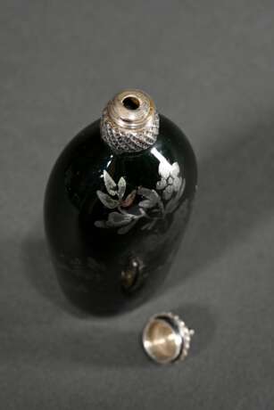 Dark green glass flask with turned silver lid and … - photo 5