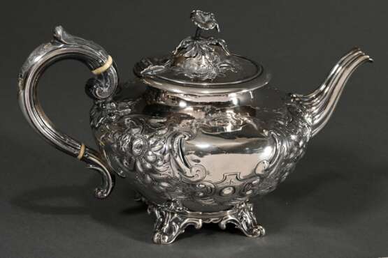 3 Piece Victorian tea set with embossed and finely… - photo 3 3 Piece Victorian tea set with embossed and finely… - photo 3