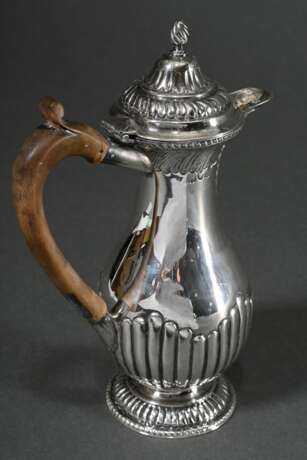 Hot water jug with semi-grooved body and wooden ha… - photo 2