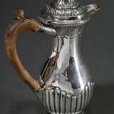 Hot water jug with semi-grooved body and wooden ha… - photo 2