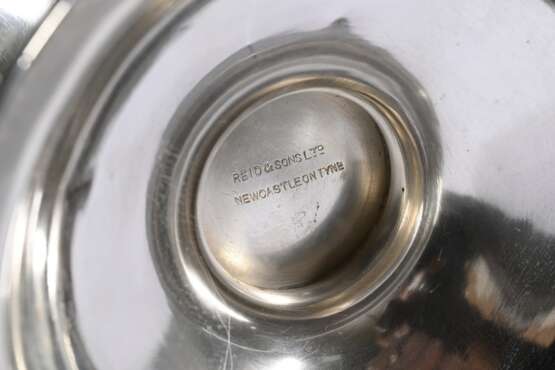 English cup in simple style with rolled acanthus l… - фото 3