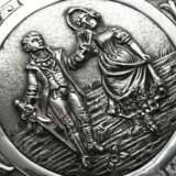 Large lid box in curved shape with embossed motif … - photo 5