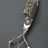 Wick trimmer with floral relief, 800 silver, 87g, … - фото 2