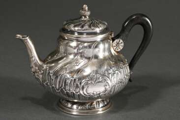 Small Wilhelmine-style teapot in neo-rococo style …