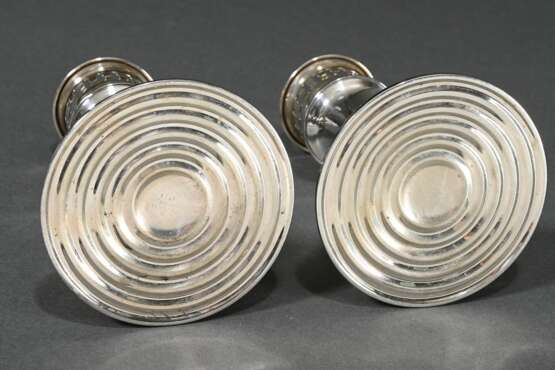 Pair of simple candlesticks with lattice top, BS&F… - фото 3 Pair of simple candlesticks with lattice top, BS&F… - фото 3