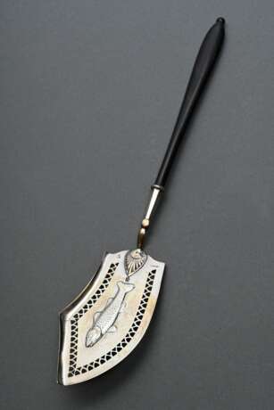 Empire fish lifter with ebonised wooden handle and… - photo 1 Empire fish lifter with ebonised wooden handle and… - photo 1