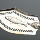 Empire fish lifter with ebonised wooden handle and… - photo 4