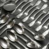 85 Pieces of cutlery with thread pattern and monog… - photo 1