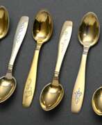 Cutlery. 6 Danish mid-century mocha spoons with abstract fl…