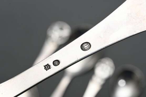 5 Various Danish spoons with floral decoration, va… - photo 3 5 Various Danish spoons with floral decoration, va… - photo 3