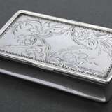 Square box with concave walls and floral engraving… - photo 1